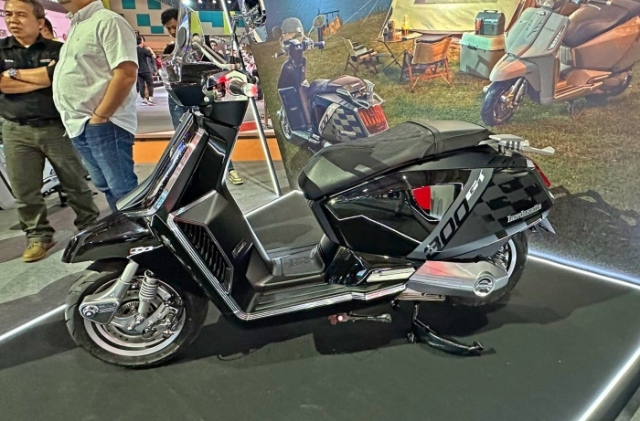 Lambretta X300 GT 2025 trinh lang Ke tam lang nguoi nua can voi Honda SH350i - 6