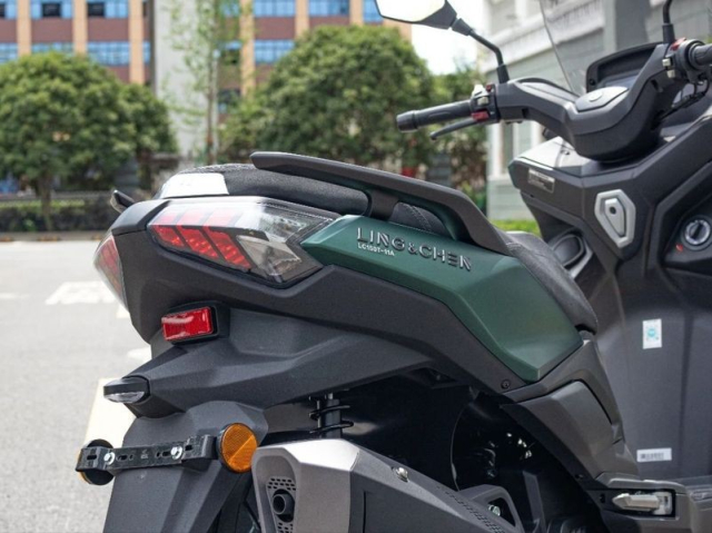 Lingchen 007 giao dien nhu Yamaha XMax cong nghe hon han Honda SH ma co gia re nhu Vision - 6