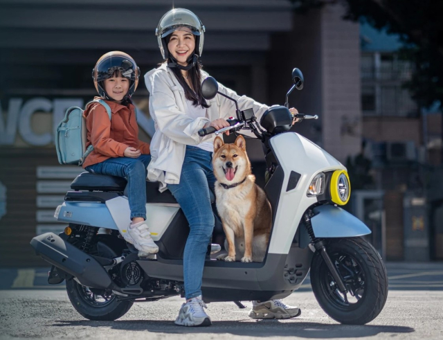 Mau xe ga da dung SYM 4MICA 2025 trinh lang co them nhieu sac mau moi - 3