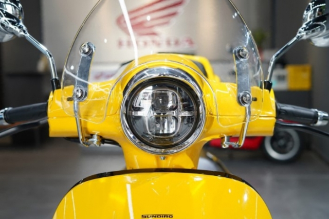 Mau xe tay ga 150cc hoan toan moi cua Honda vua mo ban da co hon 20000 don dat hang chi trong 1 gio - 3