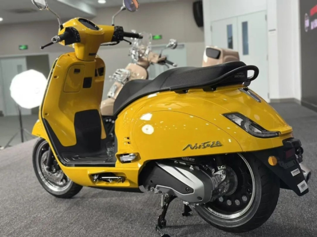 Mau xe tay ga 150cc hoan toan moi cua Honda vua mo ban da co hon 20000 don dat hang chi trong 1 gio - 7