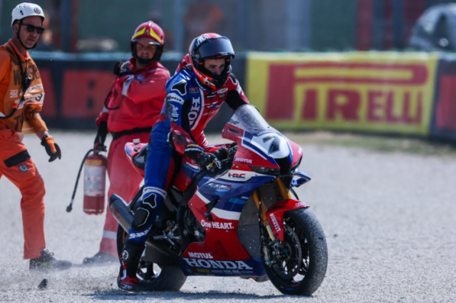 Miller va nga re WSBK voi loi moi tu Honda cai gat dau tu trai tim - 3