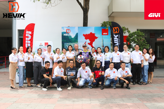 Tay dua tre Giuvi 54 tham nha may GIVI Viet Nam Cau chuyen dang sau cac tai nang dua xe o Chau Au - 10