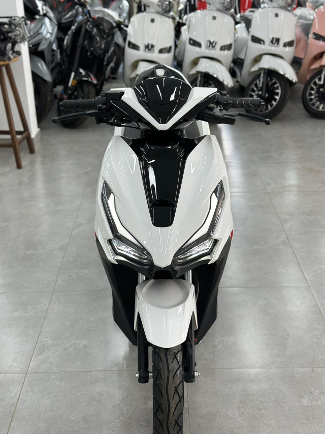 Thuc hu ve mau xe tay ga 125cc lam moi nguoi lam tuong la Vario 125 the he moi - 6