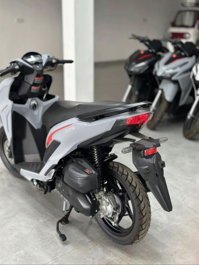 Thuc hu ve mau xe tay ga 125cc lam moi nguoi lam tuong la Vario 125 the he moi - 10