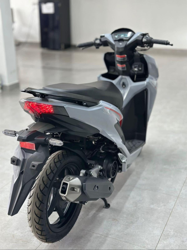 Thuc hu ve mau xe tay ga 125cc lam moi nguoi lam tuong la Vario 125 the he moi - 12