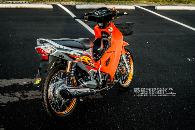 Wave 125 do tone cam bac Chien ma duong pho voi dan do choi hang hieu chat ngat - 27