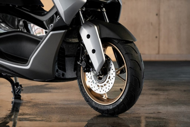 Yamaha NMAX 155 2026 ra mat voi gia ban quy doi len den 90 trieu Dong - 6