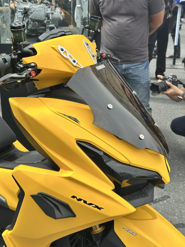 Yamaha NVX 155 All New do phong cach Sport Touring qua dep khien dan choi khong the lam ngo - 5
