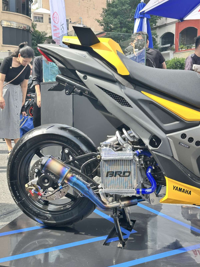 Yamaha NVX 155 All New do phong cach Sport Touring qua dep khien dan choi khong the lam ngo - 10