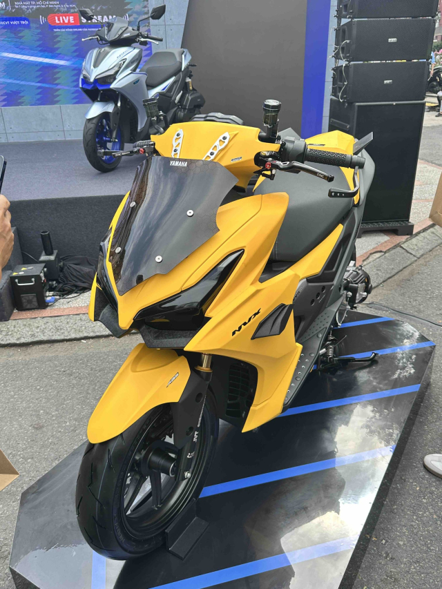 Yamaha NVX 155 All New do phong cach Sport Touring qua dep khien dan choi khong the lam ngo - 12
