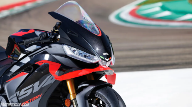 Aprilia RSV4 Factory 1100 2026 dinh cao suc manh va su tinh te tren hai banh xe - 5