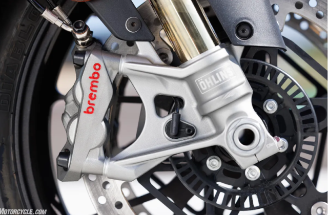 Aprilia RSV4 Factory 1100 2026 dinh cao suc manh va su tinh te tren hai banh xe - 11