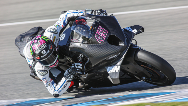 BMW va giac mo MotoGP se co mot Canh Chim Xanh Trang tren duong dua 850cc - 3