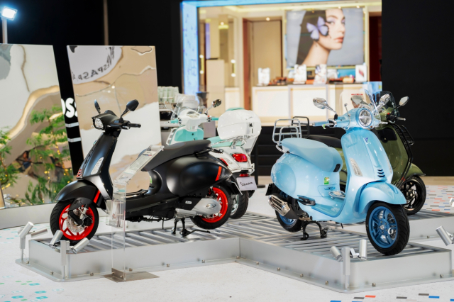 Ghe GALLERIA DARTE noi nghe thuat phong cach song va Vespa hoa quyen - 5