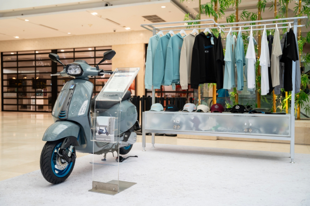 Ghe GALLERIA DARTE noi nghe thuat phong cach song va Vespa hoa quyen - 7
