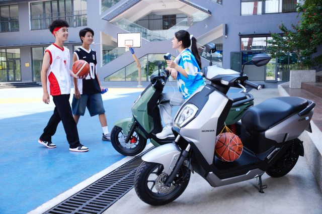 Honda Viet Nam tri an khach hang dip he voi chuong trinh khuyen mai khung - 6