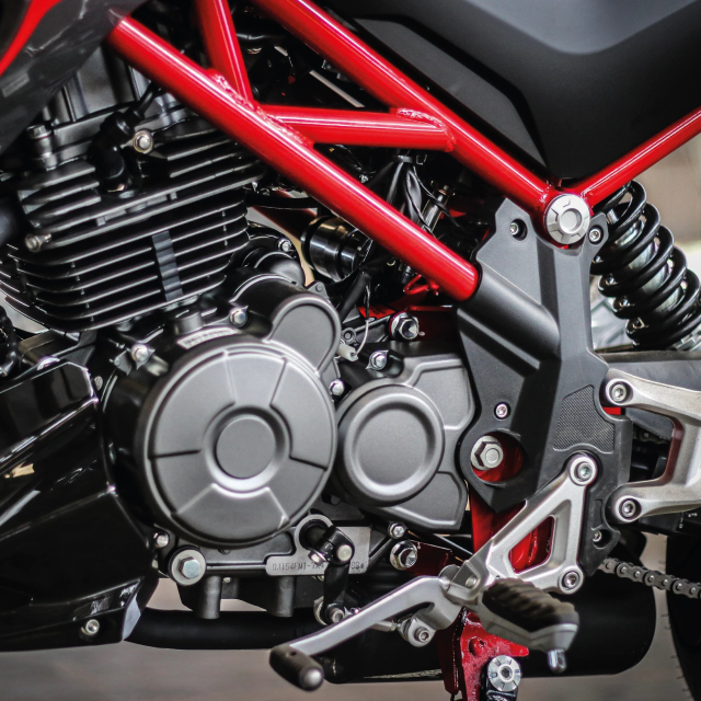 Kham pha QJMotor SRF 12 doi thu moi cua Honda MSX vua ra mat o Nhat voi gia hon 56 trieu Dong - 7