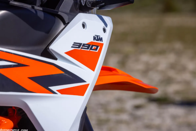KTM 390 Adventure R 2025 Phan khoi nho nhung suc manh chang nho chut nao - 9