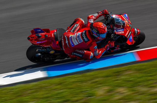 Marc Marquez 2025 Khi Ga dien da tro lai va con loi hai hon xua - 3