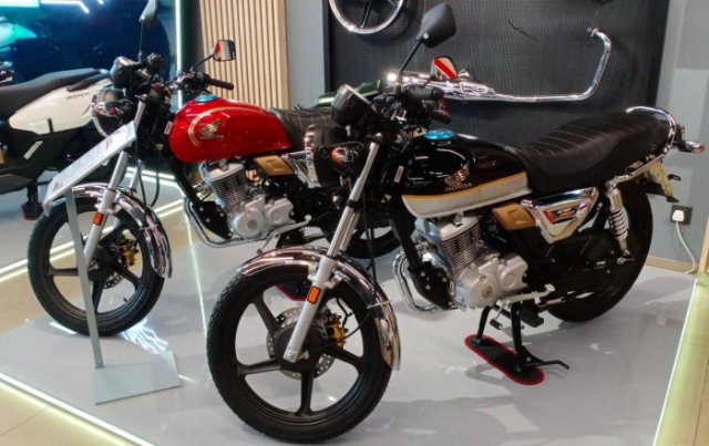 Mau xe con tay Honda CG150 2025 vua duoc ra mat voi gia ban sau quy doi chi 375 trieu dong - 3
