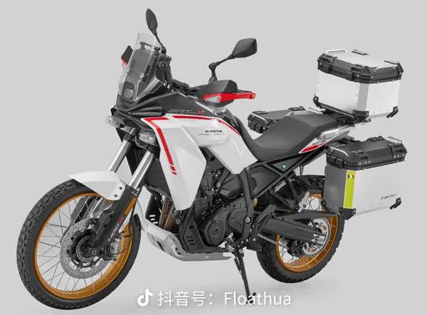 QJMOTOR SRT400X Guong mat moi day tiem nang cho dan me phuot tam trung - 3