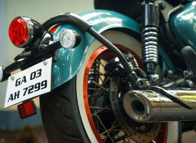 Royal Enfield Goan Classic 350 Su tro lai cua phong cach bohemian nhung nam 70 - 6