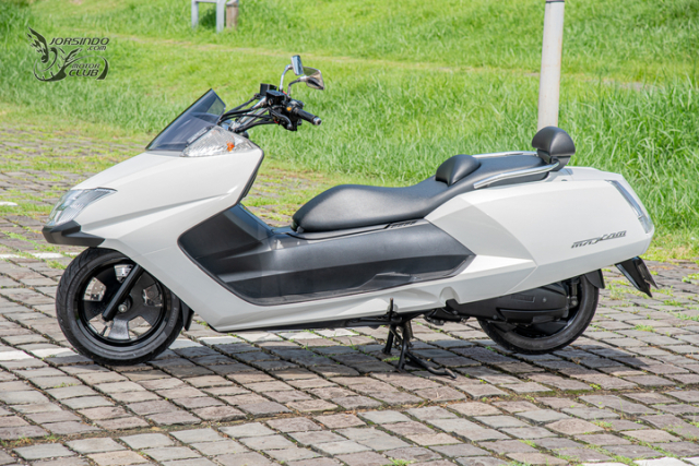 Soi ve qua khu Kham pha du thuyen tren can Yamaha Maxam Ga khong lo mo loi cho ca mot thoi dai - 7