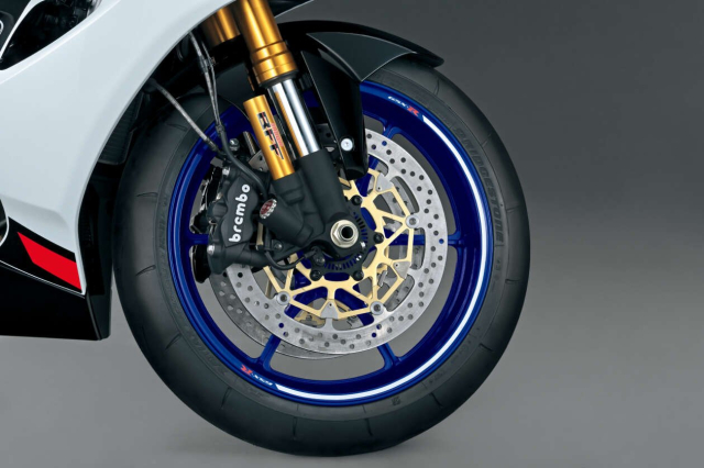 Suzuki GSXR1000R M6 2026 Hoi sinh huyen thoai tinh hoa bon thap ky dinh cao - 15