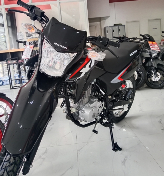 Tin don Honda XR150L 2025 dang tren duong ve Viet Nam de canh tranh voi Yamaha WR155 - 5