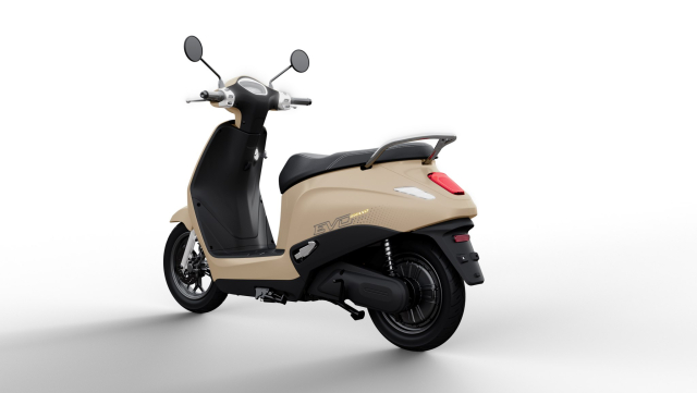 VinFast ra mat xe may dien Evo Grand voi pin co the thao roi va di duoc toi 262 kmlan sac - 7