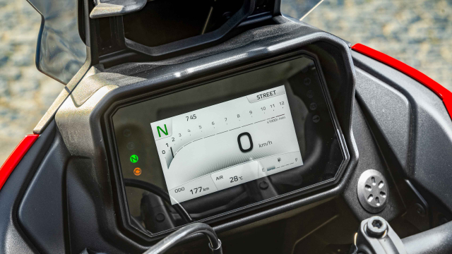 Yamaha Tracer 7 7 GT 2025 Ke dong hanh tinh te cho nhung tam hon dam me dich chuyen - 5