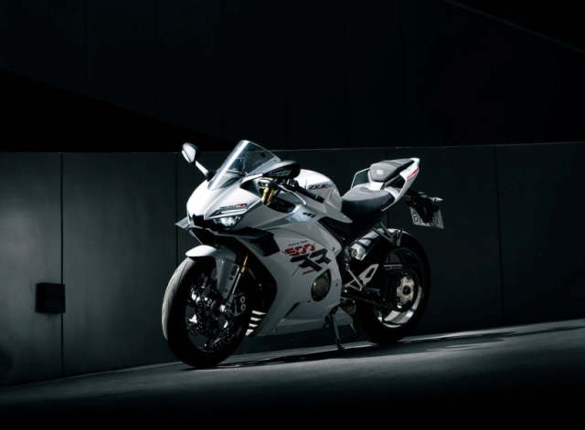 ZXMoto 500 RR Lan gio moi trong phan khuc Sportbike 4 xylanh tam trung - 13