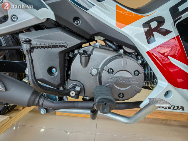Can canh Honda Dash 125 Repsol cuc hiem vua do bo thi truong Viet Nam - 14