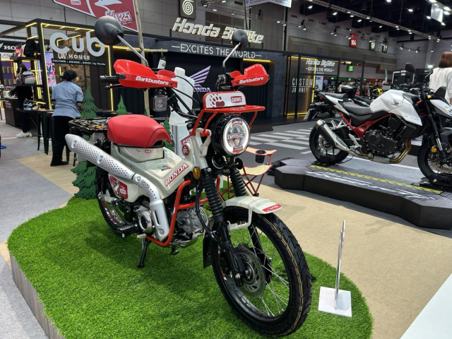 Can canh phien ban dac biet Honda CT125 CHUMS vua ra mat voi so luong gioi han chi 300 chiec - 3