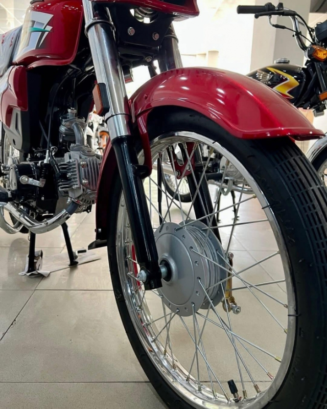 Chi tiet Honda CD70 Dream 2026 Mau xe con tay vua ra mat voi gia quy doi chi 14 trieu dong - 6