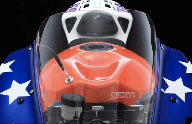 Ducati Desmosedici GP08 Bau vat gan lien voi huyen thoai Nicky Hayden sap len san dau gia - 5
