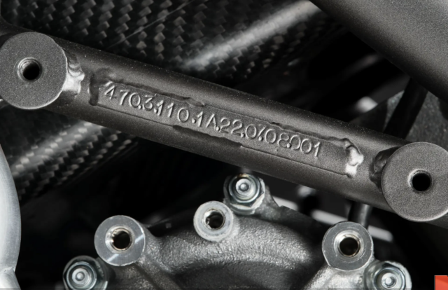 Ducati Desmosedici GP08 Bau vat gan lien voi huyen thoai Nicky Hayden sap len san dau gia - 9
