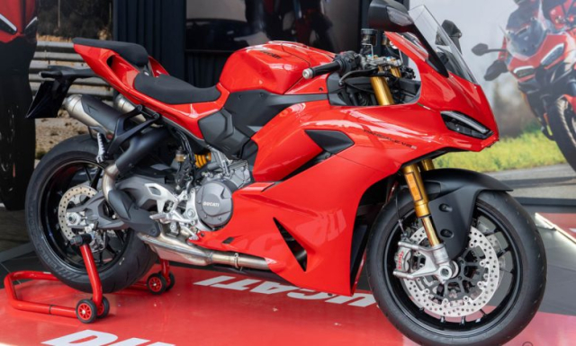 Ducati Panigale V2 2025 ra mat tai Malaysia Nhe hon gan gui hon va day bat ngo - 3