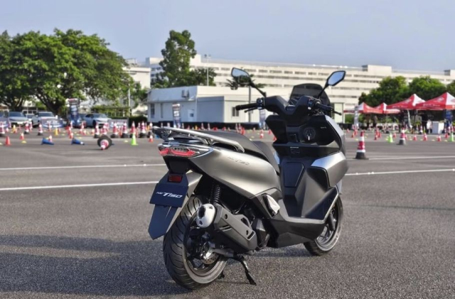 Honda NWT150 Phien ban PCX san phang vua duoc ra mat co ca Radar hanh trinh xin so - 7