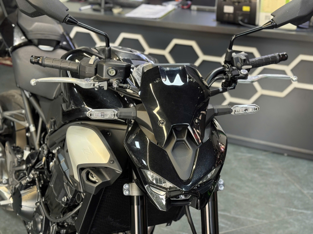 Kawasak Z900 ABS hoan toan moi trinh lang thi truong Viet voi gia ban 299 trieu Dong - 5
