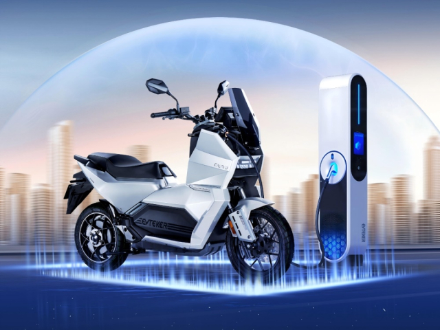 Kham pha Evteker 01 GT mau xe dien chay duoc quang duong 300 km va co van toc toi da 120 kmh - 3