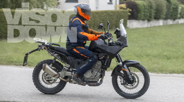 Lieu mau xe KTM hang trung moi nay co thay the cho 390 Adventure khong - 3