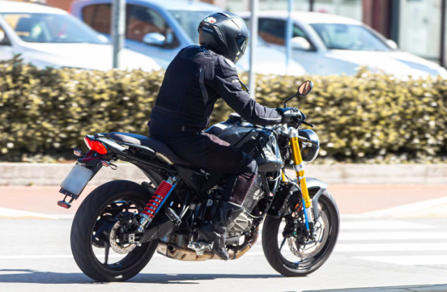 Moto Guzzi sap co xe moi dung may Aprilia RS457 - 3