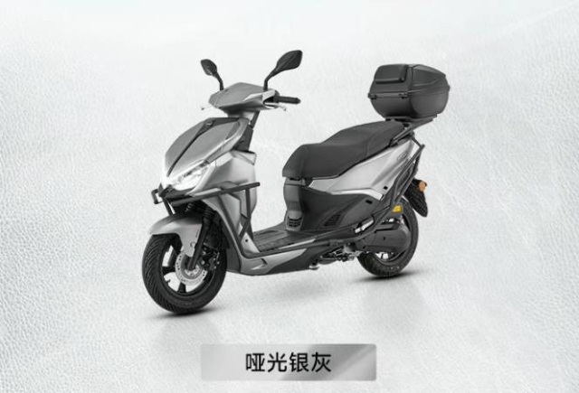 QJMotor ACE 150 co gia ngang ngua Honda Vision Trang bi phanh ABS 2 kenh va TCS cua Bosch - 8