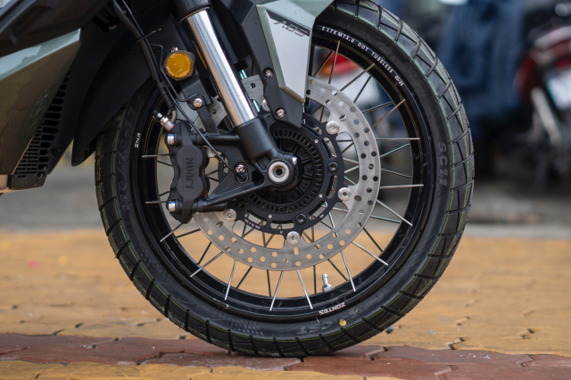 Quyet dau voi ADV350 Zontes 368G vua ve Viet Nam voi gia ban rat canh tranh chi 138 trieu Dong - 29