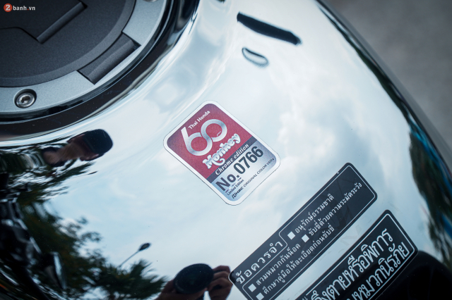 So tan tay phien ban dac biet Honda Monkey Chrome Legacy vua do bo thi truong Viet