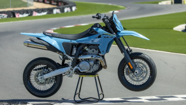 Suzuki DRZ4SM 2025 Chien binh Supermoto tro lai vui het ga nhung van con vai tat xau - 8