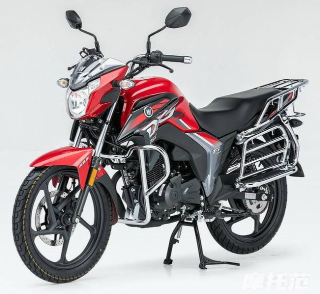 Tim hieu mau xe con tay 150cc chay duoc quang duong gan 800 km chi voi mot binh xang - 3