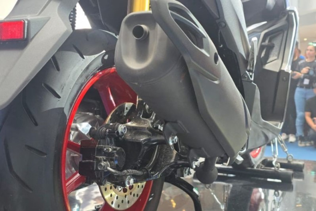 Yamaha Aerox 2026 chinh thuc ra mat Manh me hon thong minh hon va thoi thuong hon - 3